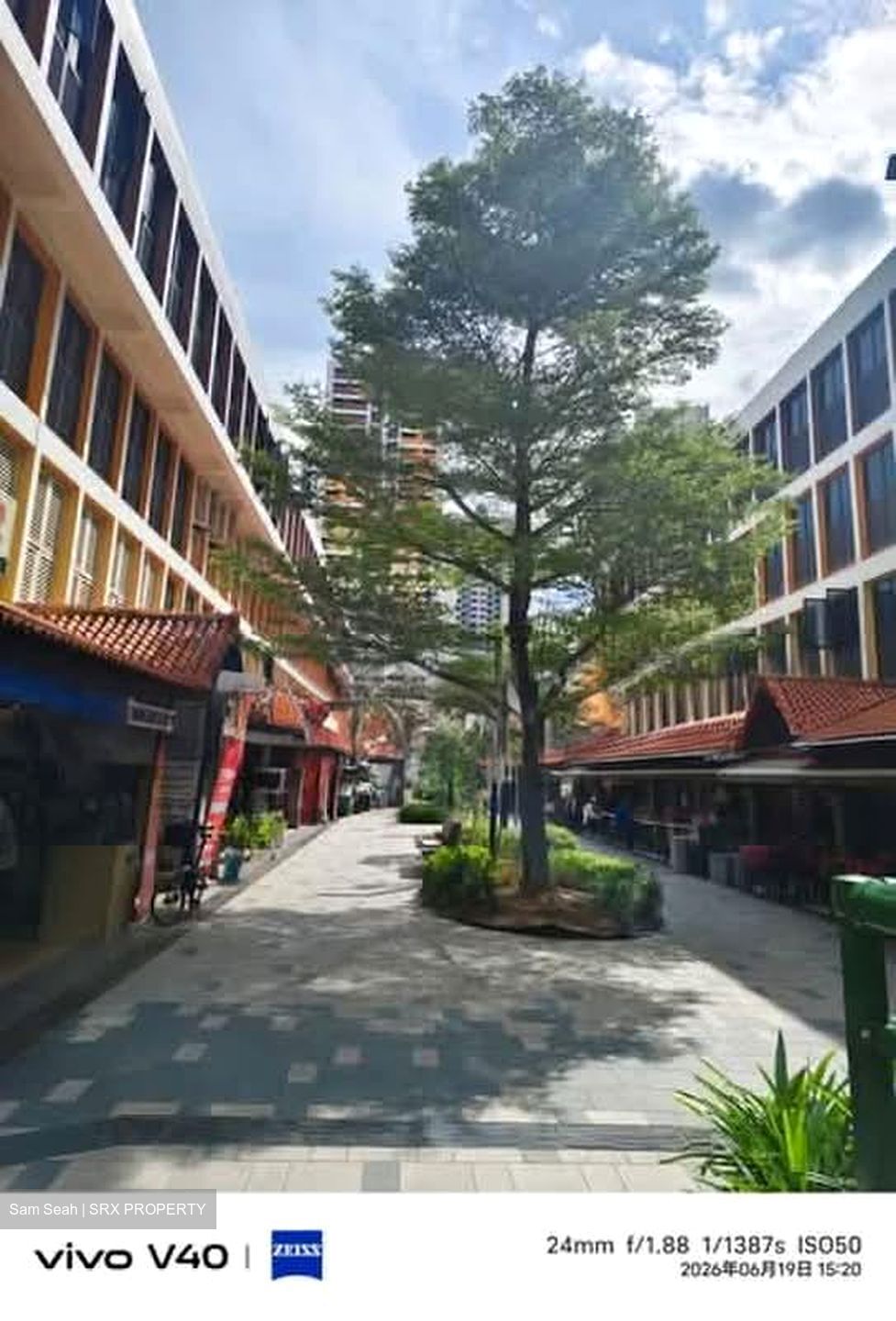 Toa Payoh Central (D12), Shop House #576099191